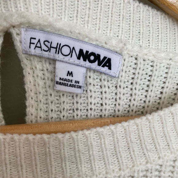 Tie in back Sweater - Picture 3 of 3